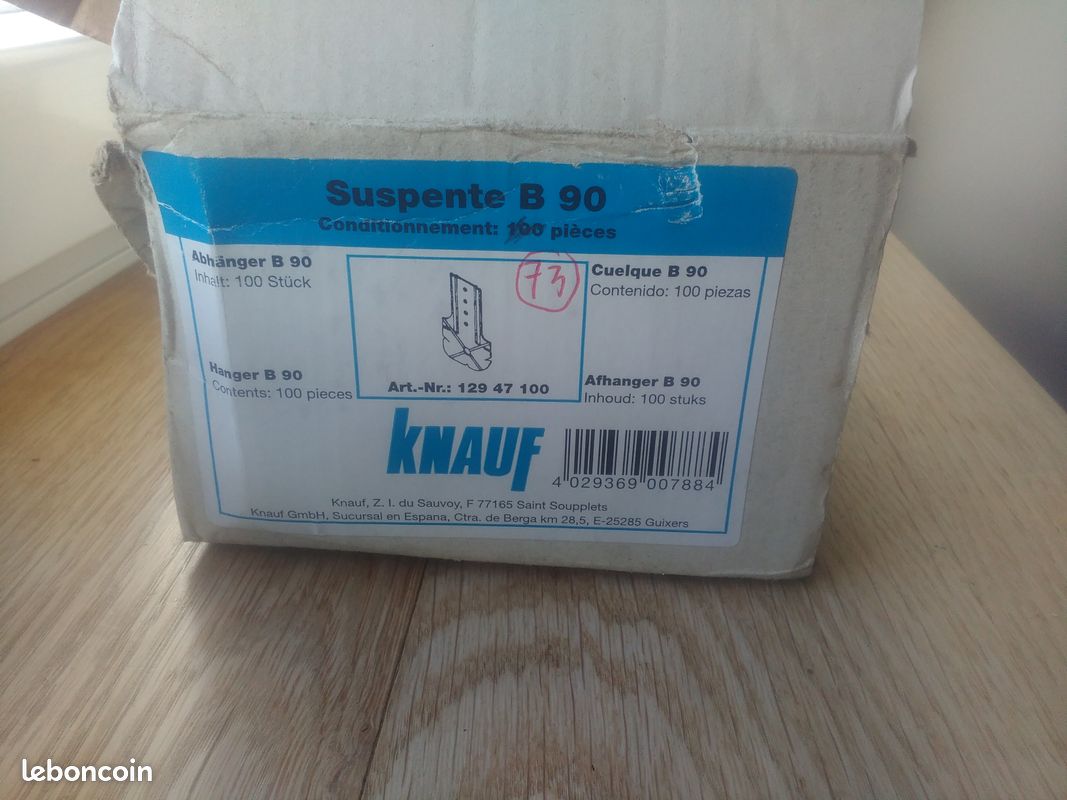 Lot de 73 suspentes KNAUF - modèle B 90 (image 1)