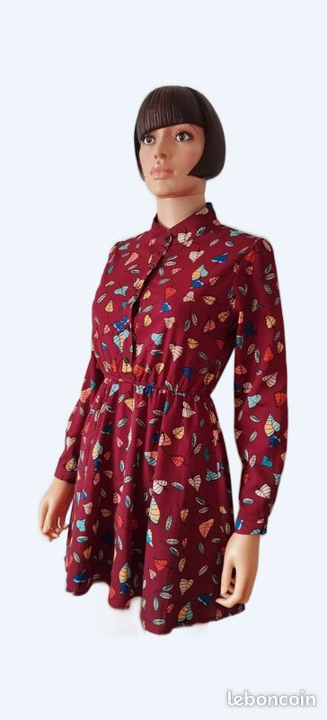 Robe 34 bordeaux imprimée feuilles (image 1)
