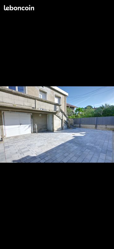 Maison 6 pièces 111 m² · au Pont-de-Claix · 111 m² · 273 000 €