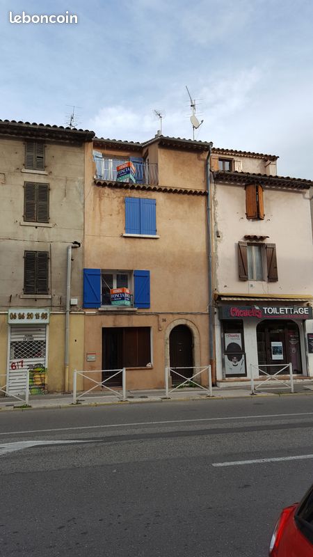 Immeuble 4 pièces 69 m² · à La Valette-du-Var · 69 m² · 225 000 €