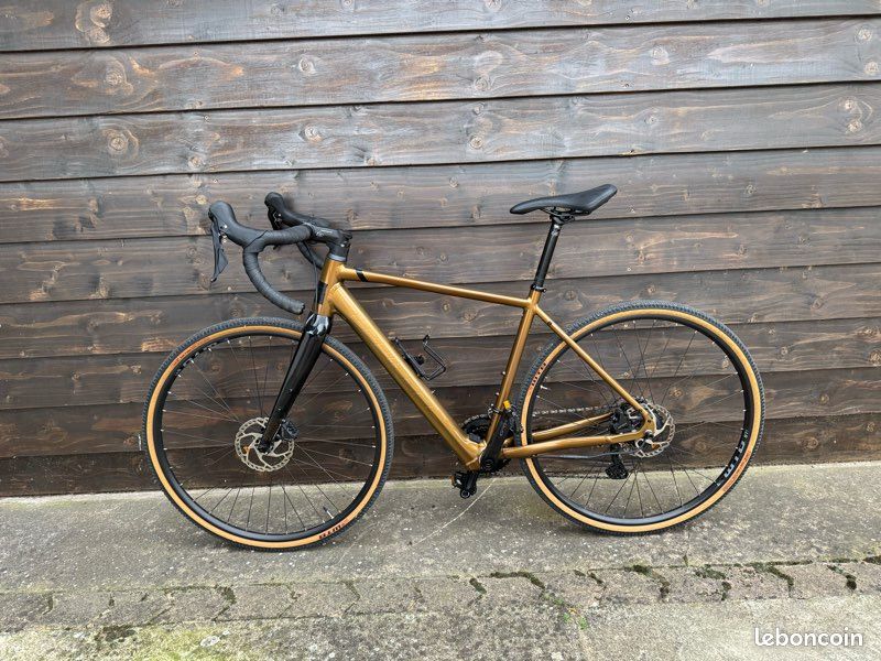 Gravel à assistance électrique Lapierre e-Crosshill 250wh or