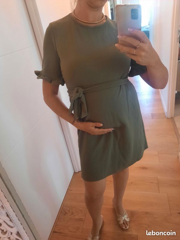 Lot robes et jeans de grossesse Vêtements