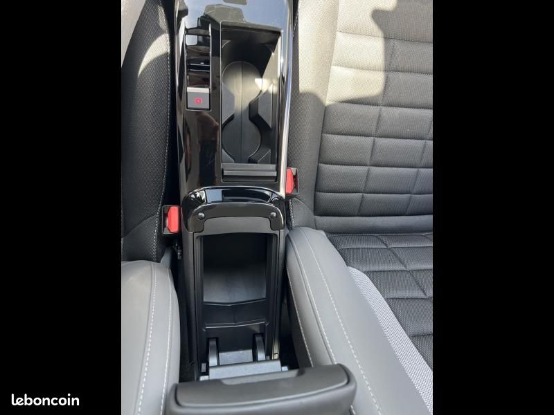 Citroen C4 1.2 Hybride 136ch S&S PLUS Automatique (image 25)