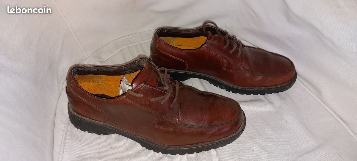 Paire de chaussures en cuir taille 46 TIMBERLAND waterproof (image 2)