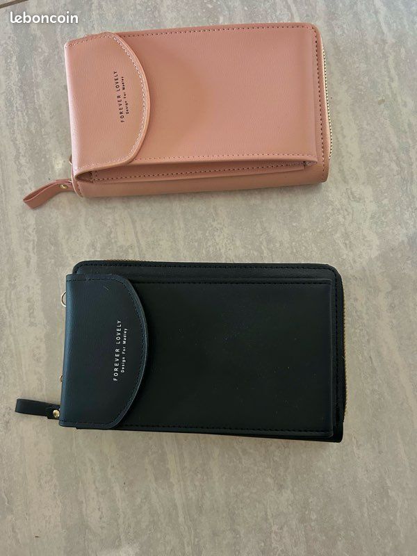 2 pochettes à bandoulière (image 1)