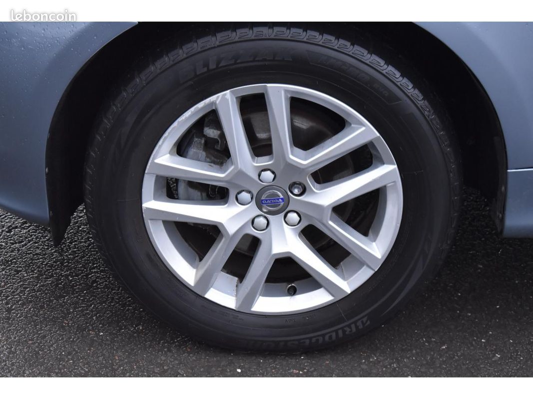 VOLVO XC60 T5 AWD 245 ch Xénium Geartronic A (image 16)