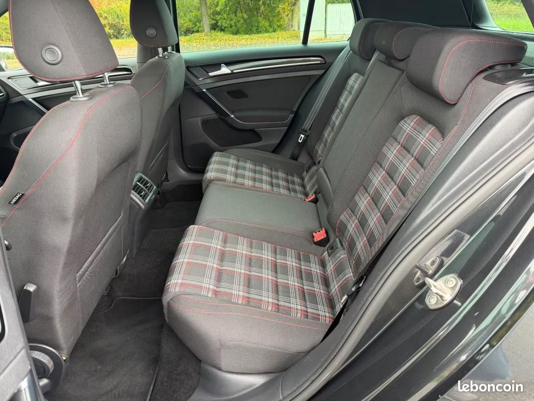 Volkswagen Golf VII LIM. GTI PERFORMANCE BMT 230 CH BVM - VOLANT EN CUIR (image 21)