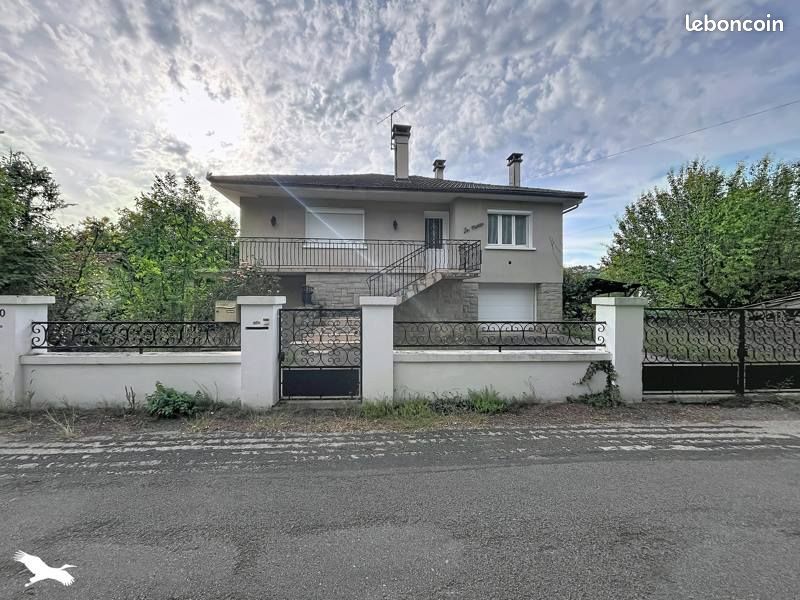 Maison 7 pièces 156 m² · à Villefranche-de-Rouergue · 156 m² · 170 387 €