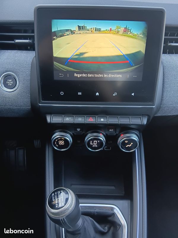 RENAULT CLIO5 TECHNO NOIR Prix Hors Taxe a l'export UNIQUEMENT (image 5)