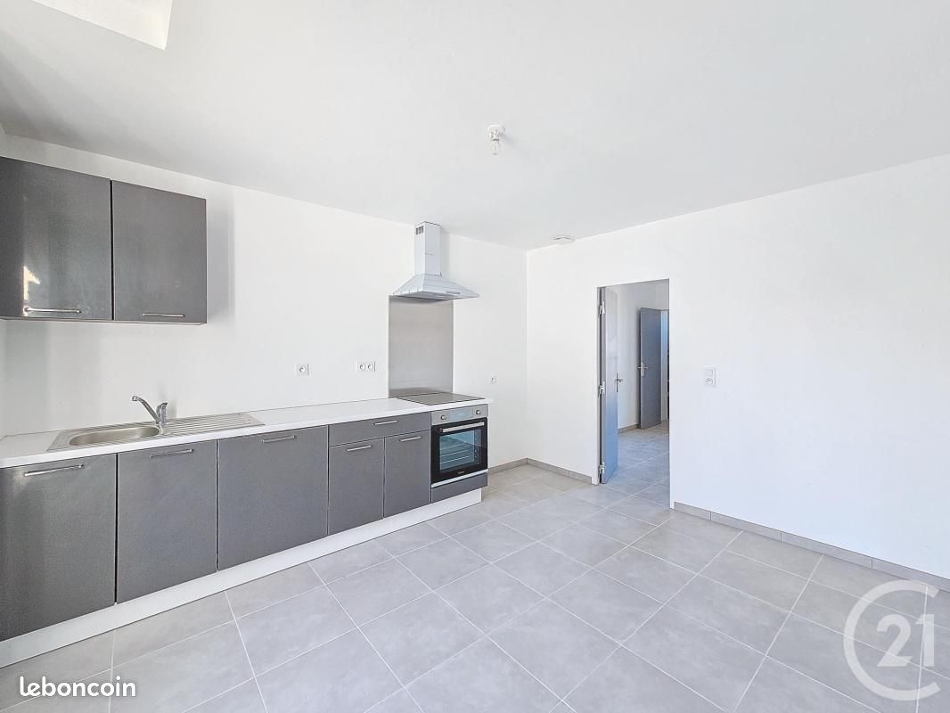 Appartement 2 pièces 31 m² · à Sainte-Savine · 31 m² · 515 €