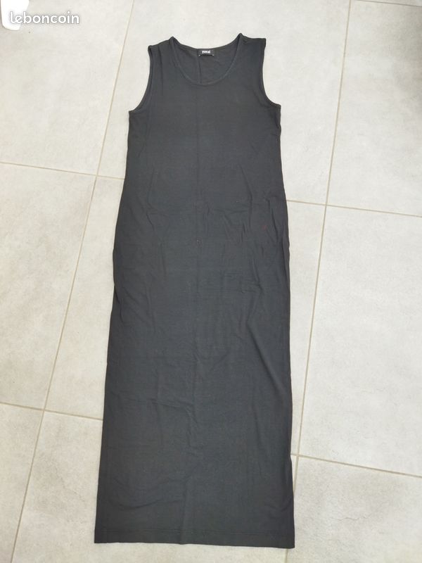 Robe fluide noire T 36 neuve (image 1)