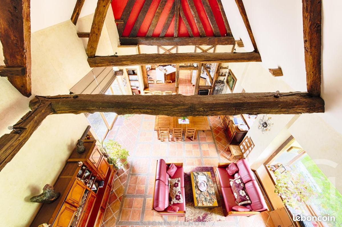Maison 10 pièces 300 m² · à Hédé-Bazouges · 300 m² · 999 000 €