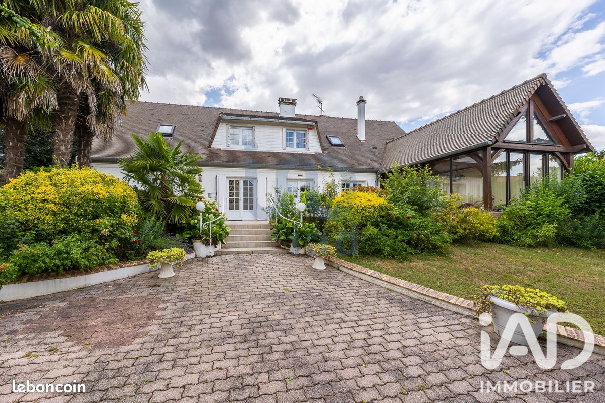 Maison 8 pièces 200 m² · à Brétigny-sur-Orge · 200 m² · 429 900 €