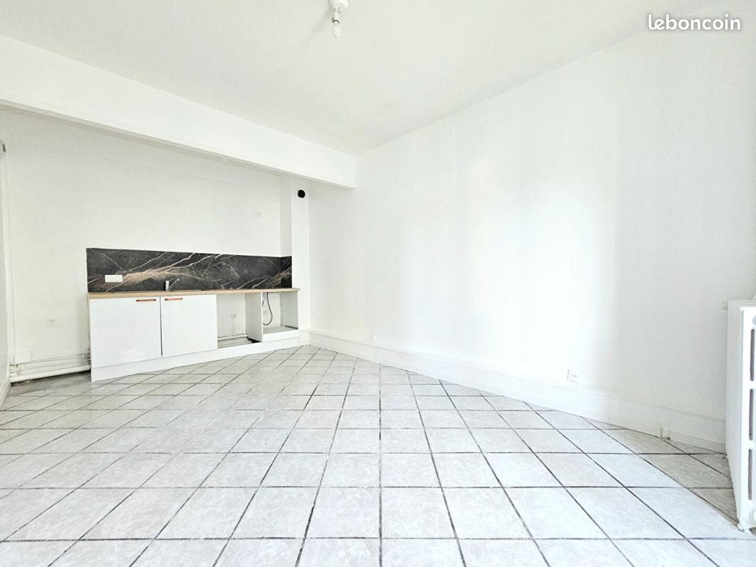 Appartement 2 pièces 38 m² · à Épernon · 38 m² · 99 000 €