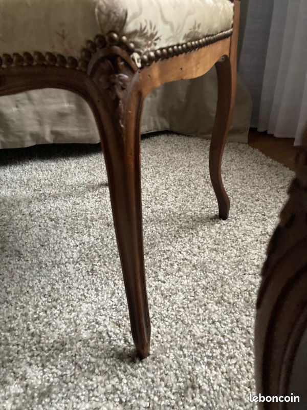 Charmantes chaises de style Louis XV x 2 (image 1)