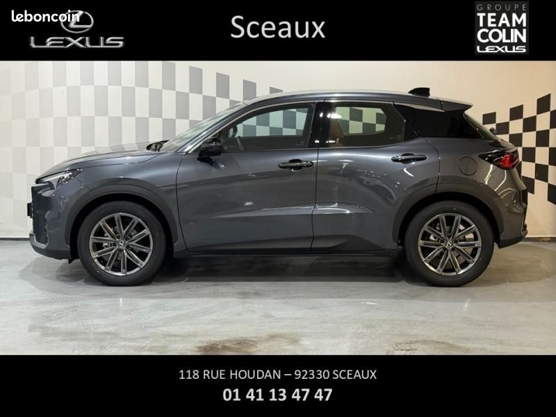 Lexus LBX 1.5 136ch Relax 2WD (image 2)