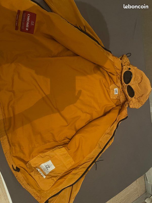Veste cp company orange très bon état original (image 2)