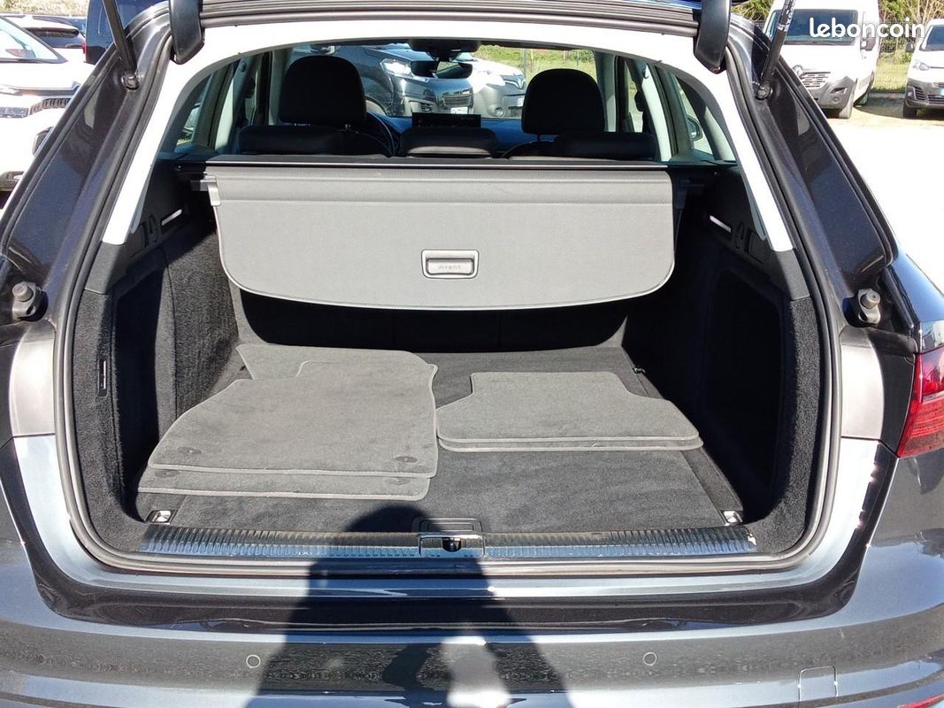 AUDI A4 AVANT 30 TDI 136 S tronic 7 Business Line (image 18)