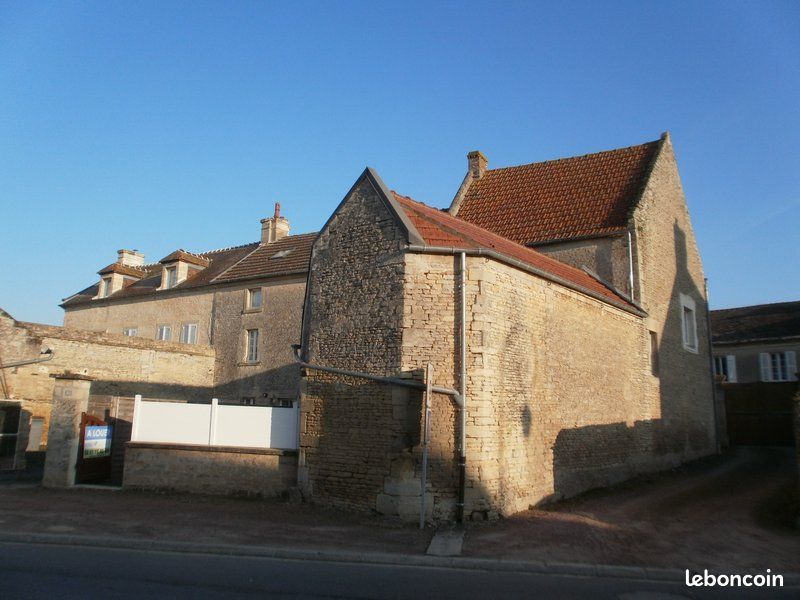 Maison 4 pièces 92 m² · à Colomby-Anguerny · 92 m² · 900 €/mois
