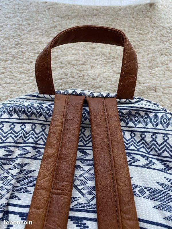 Sac à dos / Cartable - Claire’s (image 4)