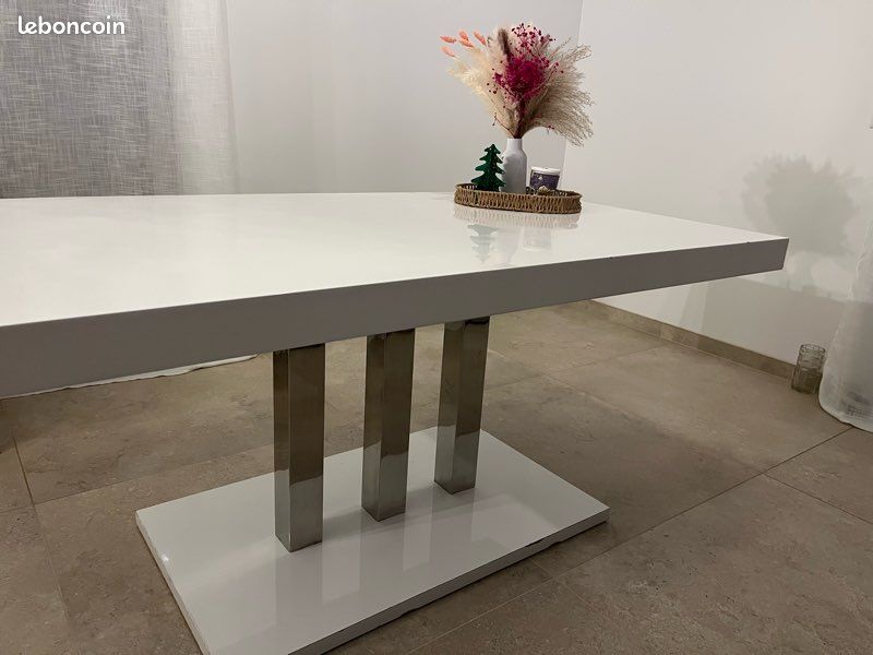 Table salle à manger (image 2)