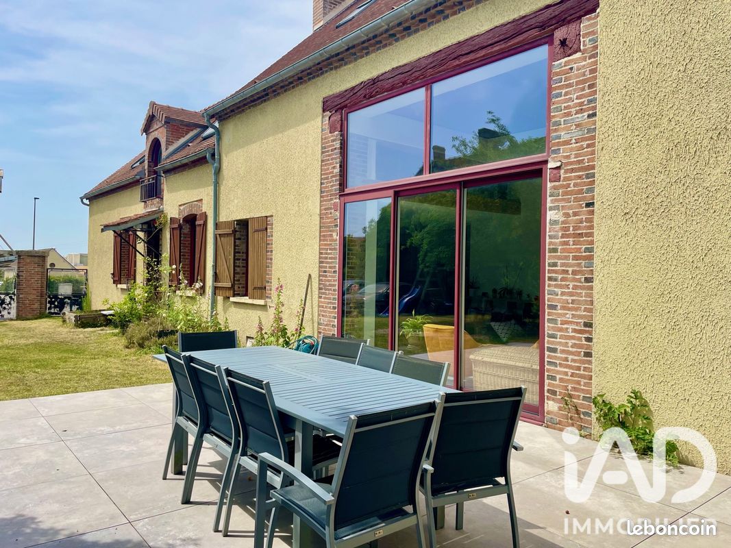 Maison 7 pièces 170 m² · à Perceneige · 170 m² · 224 000 €