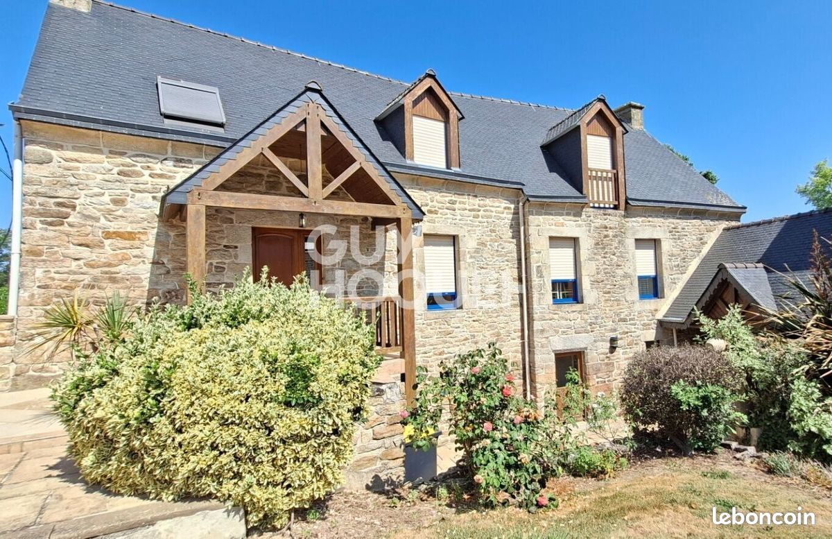 Maison 7 pièces 130 m² · à Monterblanc · 130 m² · 367 500 €