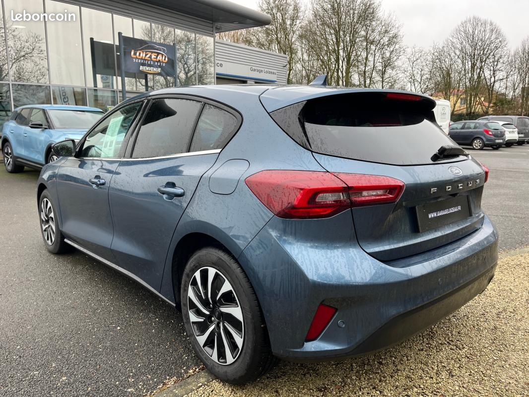 Ford Focus 1.0 EcoBoost 125 S&S mHEV Titanium X Business (image 6)