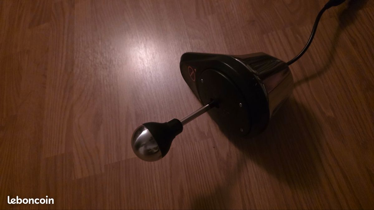 Thrustmaster TH8A Shifter (image 3)