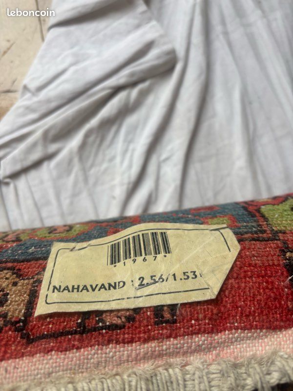 Tapis Persan Nahavand – 256 X 145 Cm – Laine Nouée Main – Motif Oriental (Occasion)