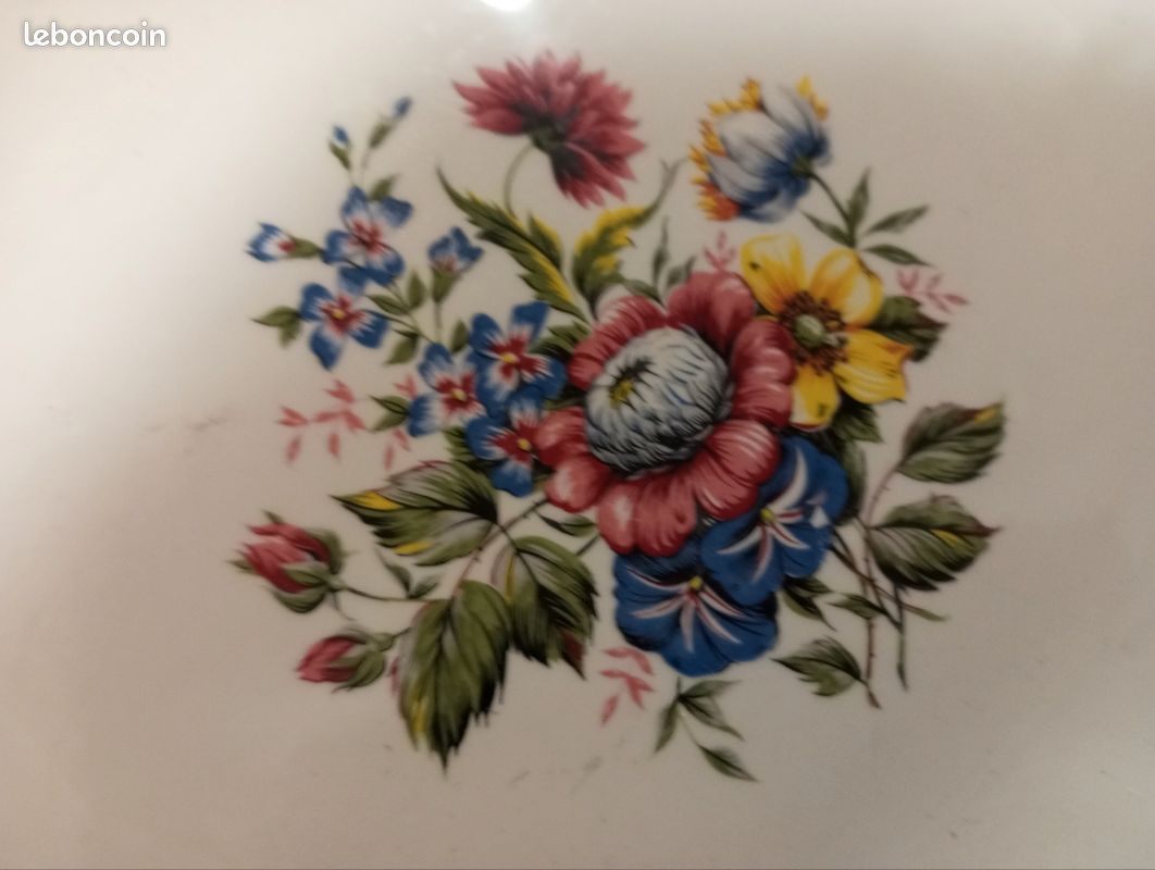 Plat oval 34x24cm faïencerie de Moulin des Loups fleur Fleury floral rose vert bleu jaune blanche est orné d'un bouquet floral central multicolore de style champêtre Ancien rétro vintage (image 4)