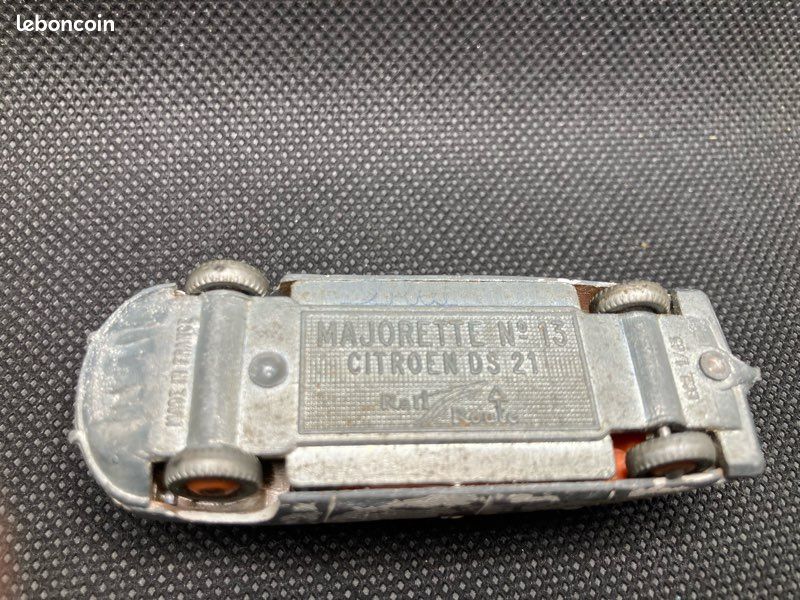 Citroën DS 21 Majorette, échelle 1/43, Rouge Métal, Blister USA, Série USA 213