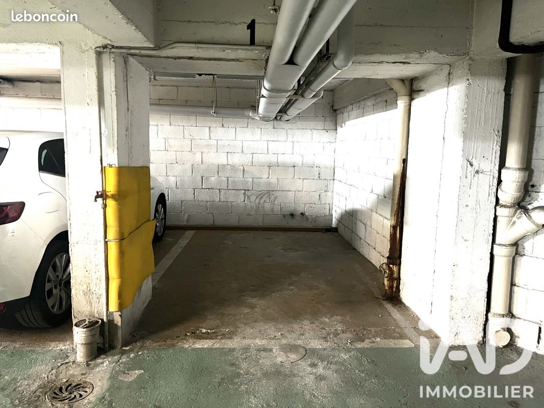 Parking 10 m² · à Paris · 10 m² · 21 000 €