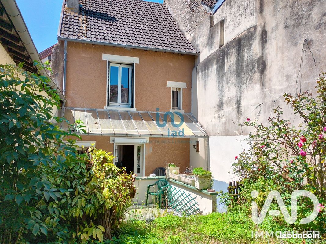 Maison 5 pièces 133 m² · à Bonny-sur-Loire · 133 m² · 92 000 €