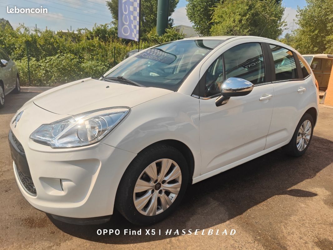 Citroën c3 1l2 vti 82 ch essence année 2016 5 places/portes *distribution/vidange (image 2)
