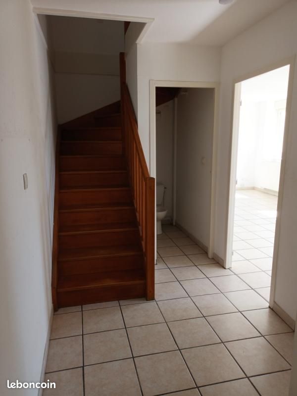 Appartement 4 pièces 93 m² · à Saint-Chamond · 93 m² · 657 €