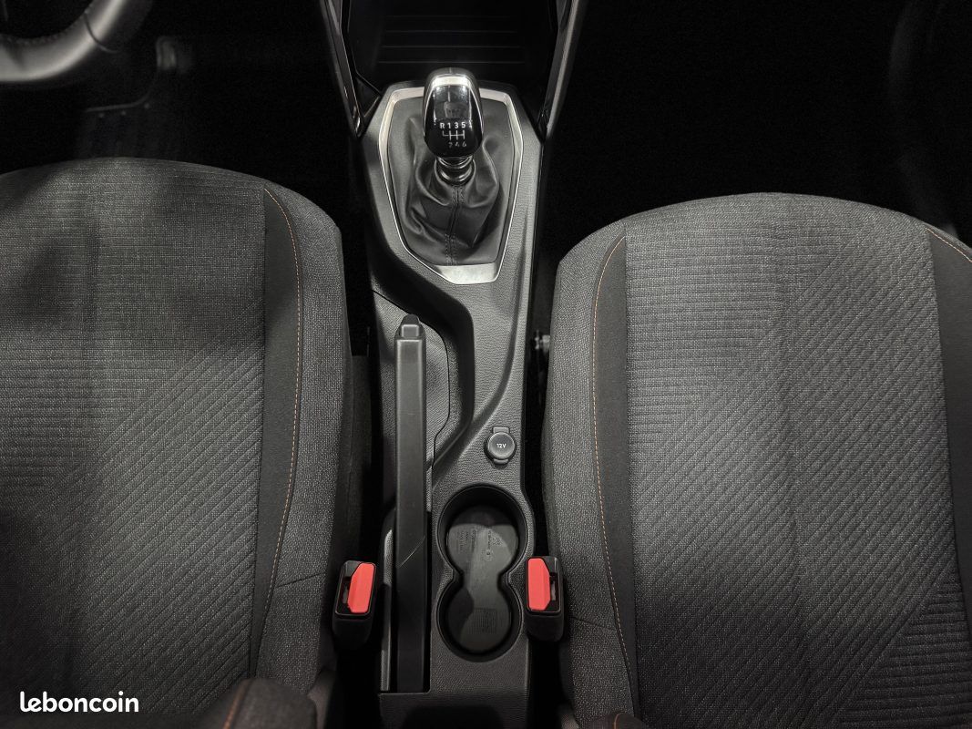 Peugeot 208 1.2 puretech 100 style 2025 ttc (image 20)