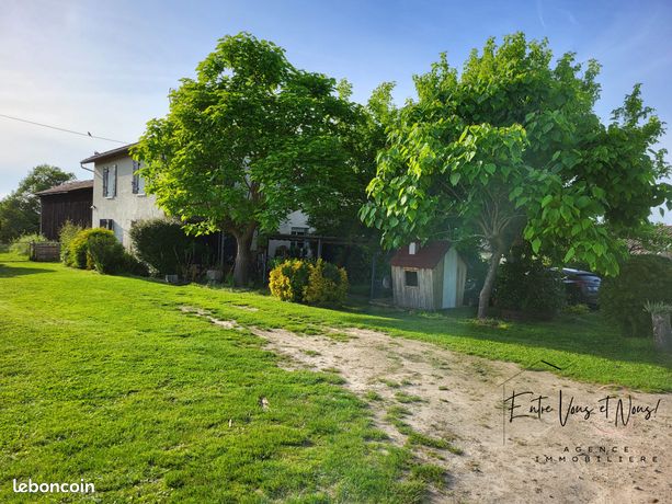 Propriété 7 pièces 235 m²