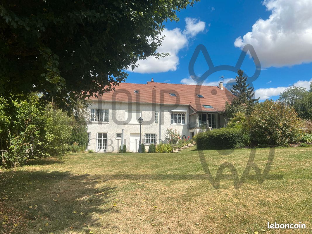 Maison 7 pièces 224 m² · à La Ferté-Gaucher · 224 m² · 344 000 €