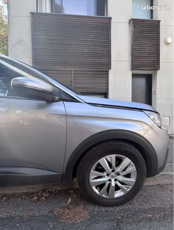 Peugeot 5008 PureTech 130 S&S BVM6 Active - 7 places (image 5)