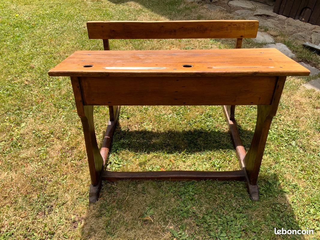 Ancien bureau d’écolier (image 1)