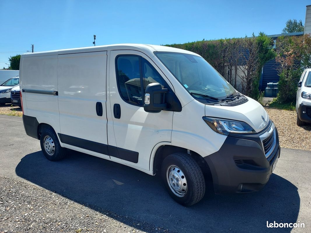 Peugeot BOXER FG 333 L1H1 2.2 BLUEHDI S&S 140CH ASPHALT (image 3)