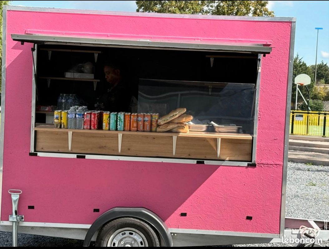 Food truck (image 1)