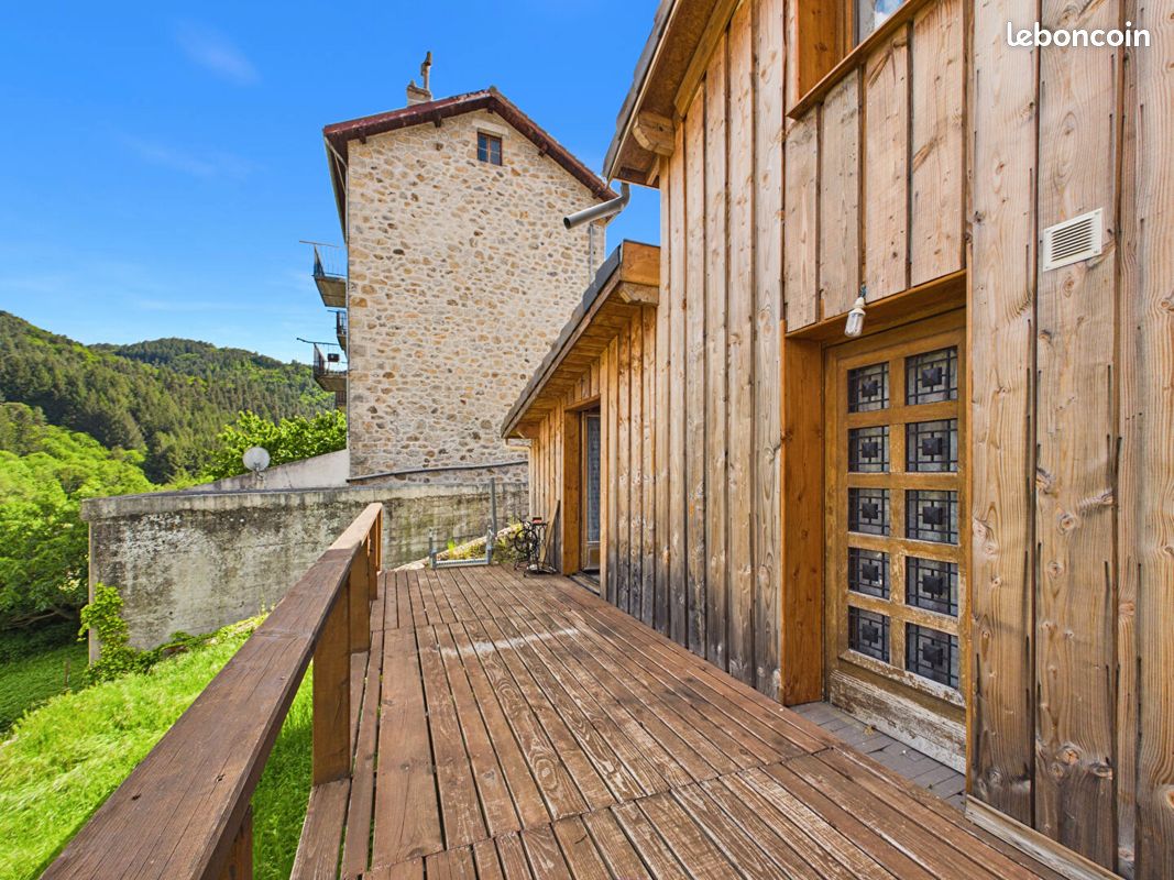Maison 2 pièces 46 m² · à Saint-Martin-de-Valamas · 46 m² · 90 000 €