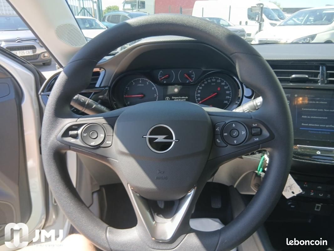 Opel Corsa 1.2 75 ch BVM5 (image 13)