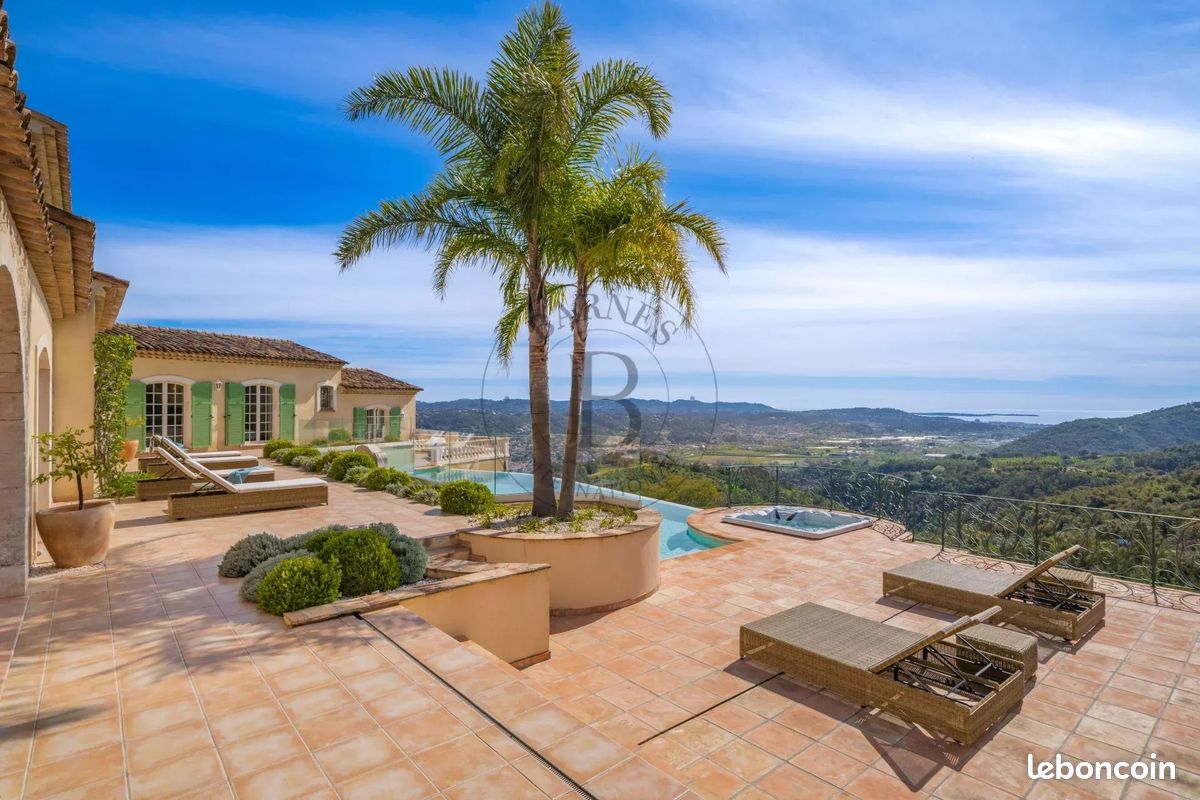 Maison 10 pièces 360 m² · à Mougins · 360 m² · 2 500 000 €