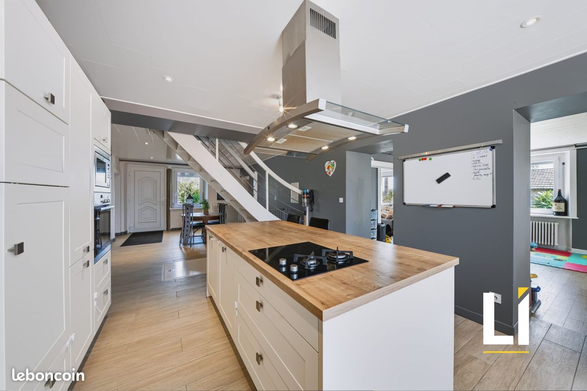 Maison 9 pièces 236 m² · aux Écorces · 236 m² · 399 000 €