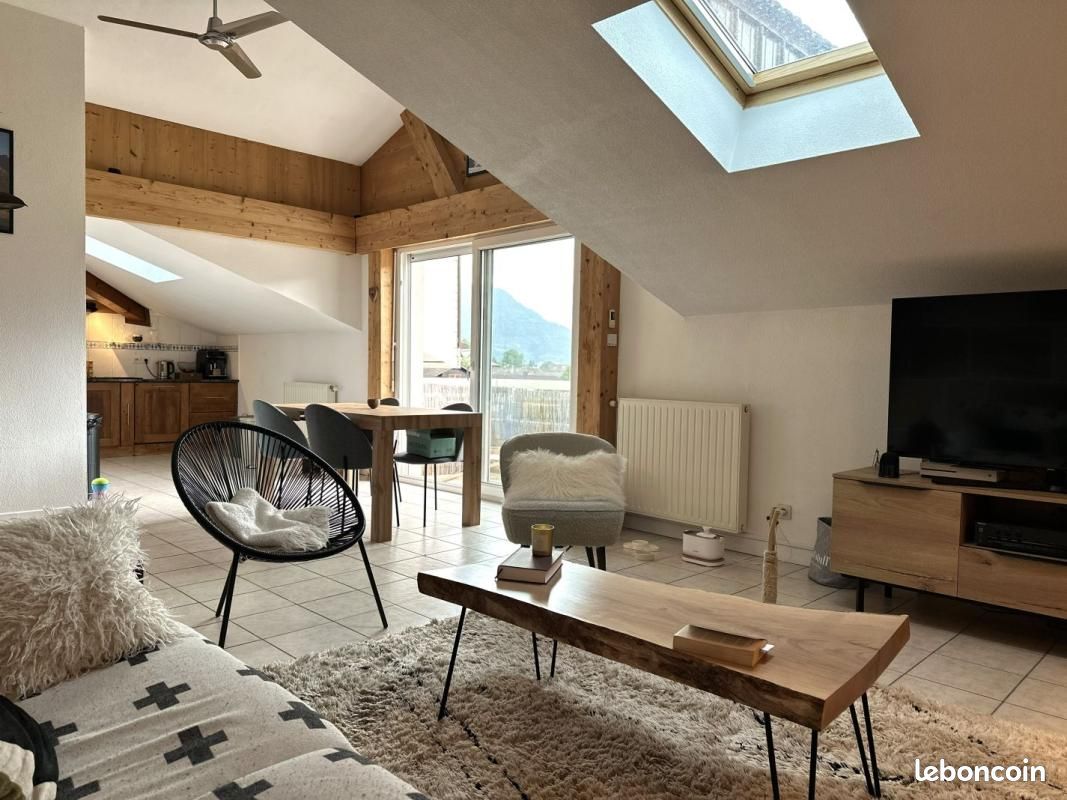 Appartement 2 pièces 65 m² · à Thyez · 65 m² · 220 000 €