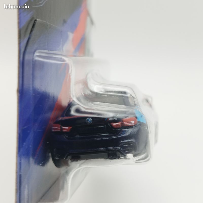 Hot Wheels Série Argent 2025 - BMW M2 Verte 1:64 - Diecast Neuve (décartonnée)