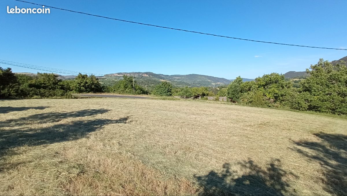 Vente terrain constructible · à Les Salelles · 122 500 €